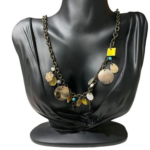 Premier Designs Seashore Tahiti Shell Mother of Pearl Freshwater Pearl Necklace - Picture 1 of 9